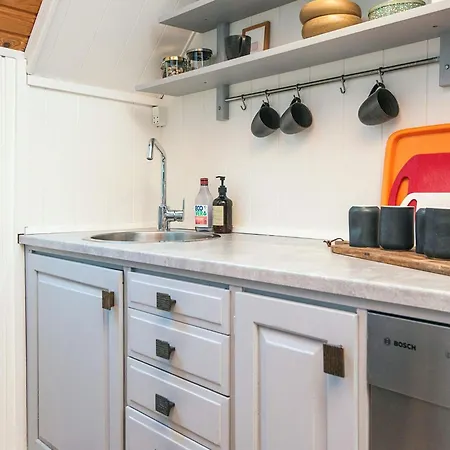 6 Person In בית נופש הרנינג